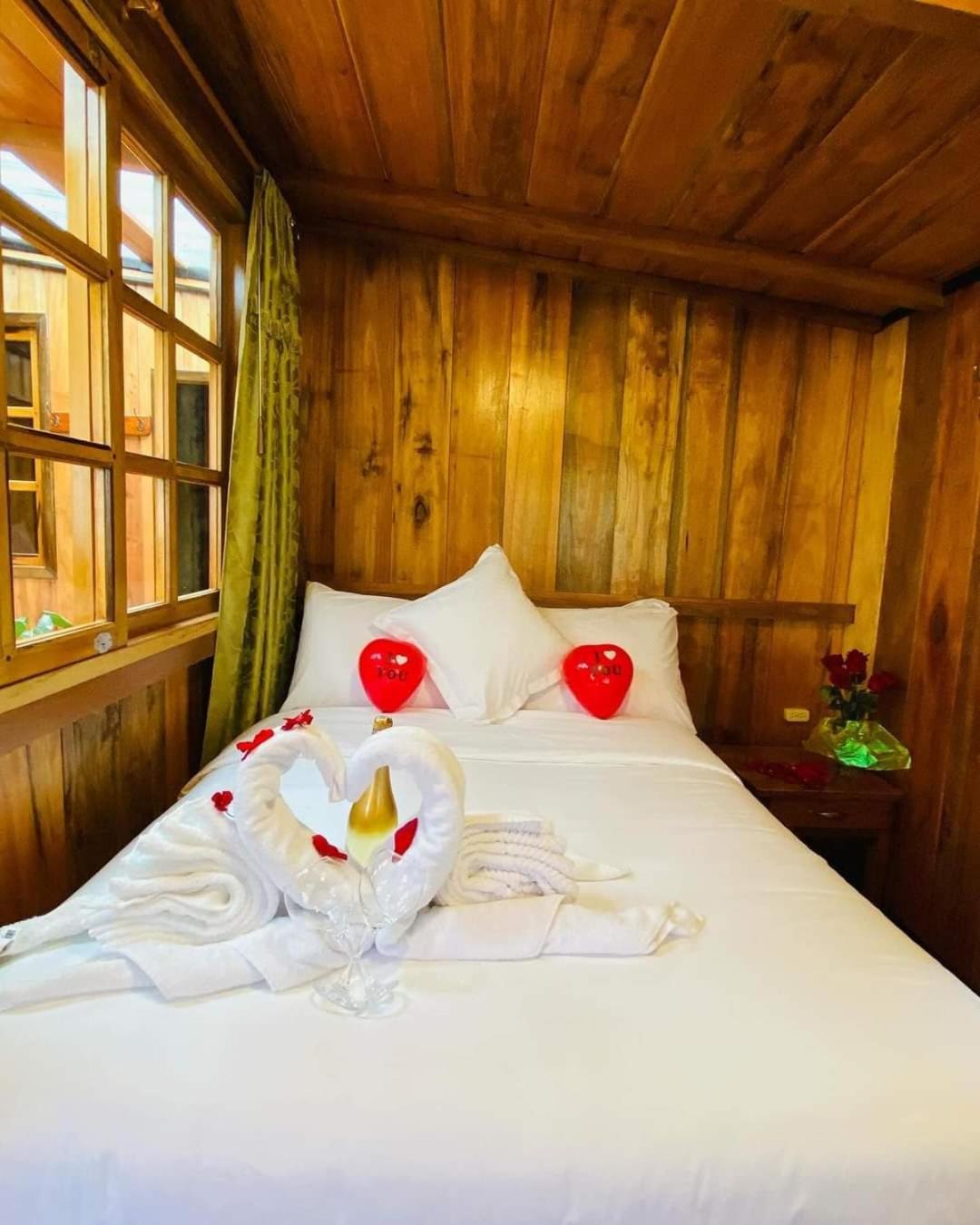 Guayabo Hostal Миндо Экстерьер фото
