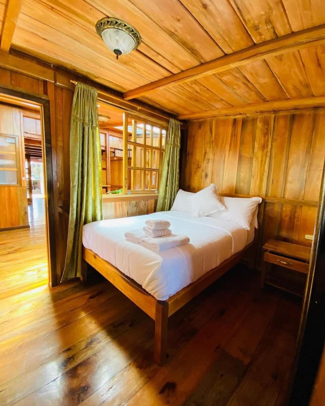 Guayabo Hostal Миндо Экстерьер фото