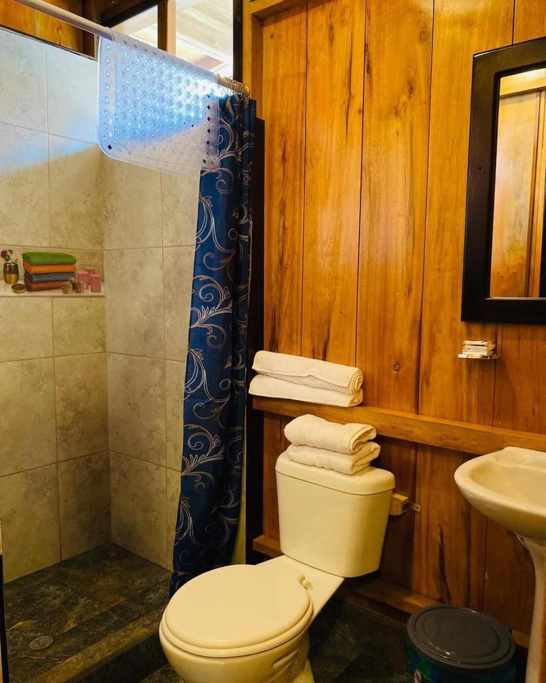 Guayabo Hostal Миндо Экстерьер фото