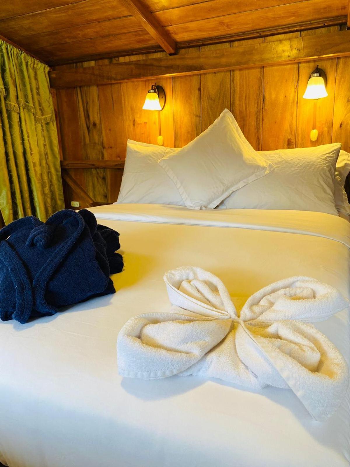 Guayabo Hostal Миндо Экстерьер фото