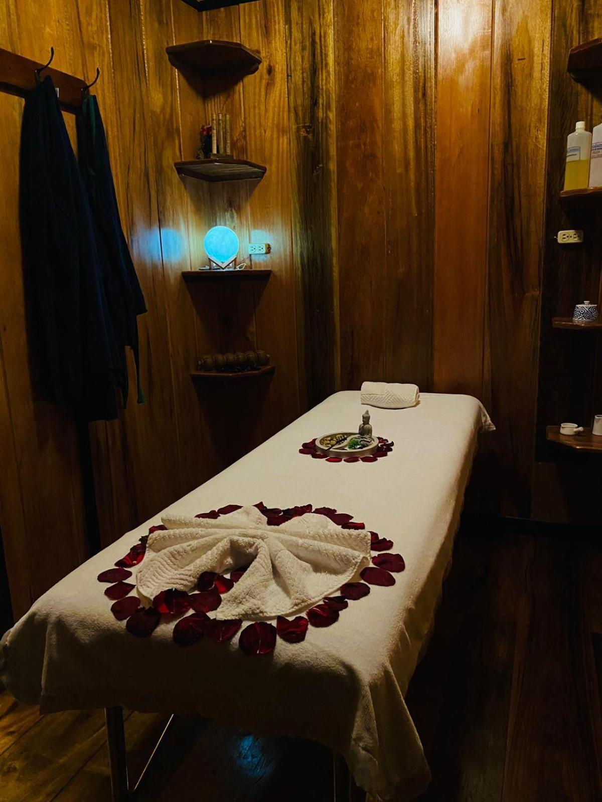 Guayabo Hostal Миндо Экстерьер фото