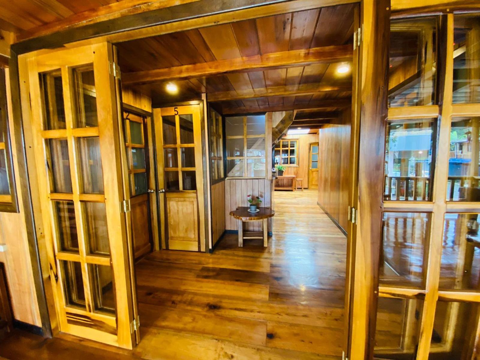Guayabo Hostal Миндо Экстерьер фото