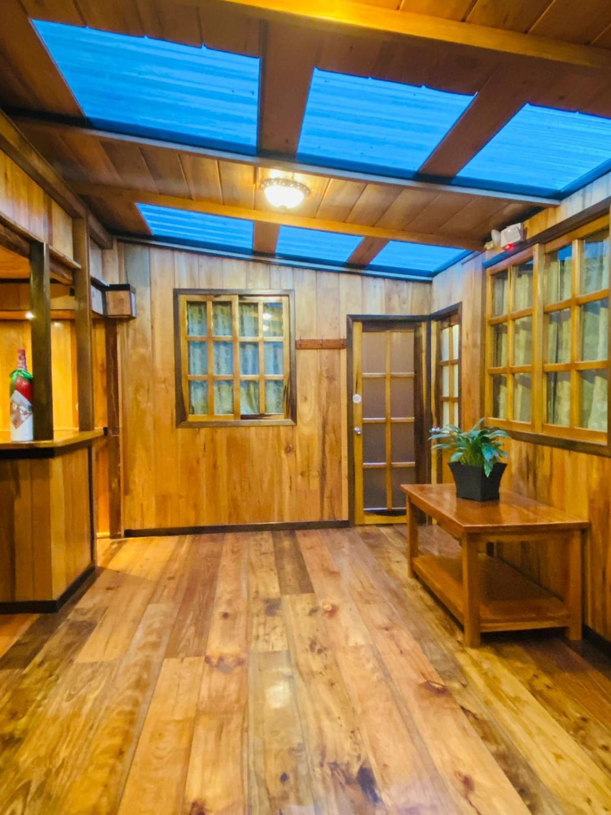 Guayabo Hostal Миндо Экстерьер фото
