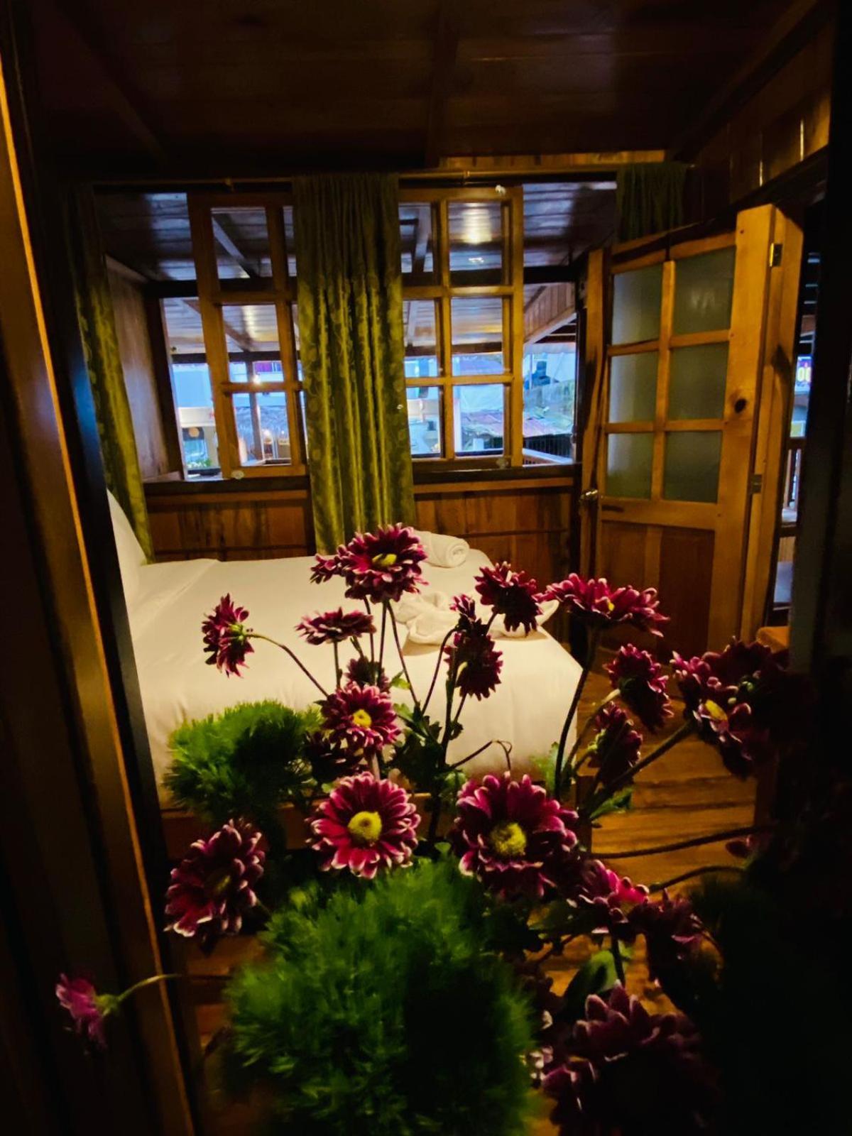 Guayabo Hostal Миндо Экстерьер фото