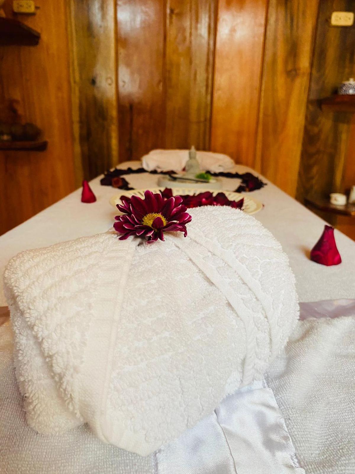 Guayabo Hostal Миндо Экстерьер фото